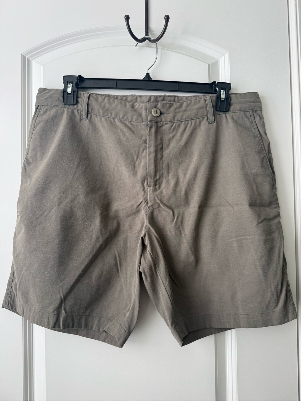 Outlier Men’s Casual Shorts